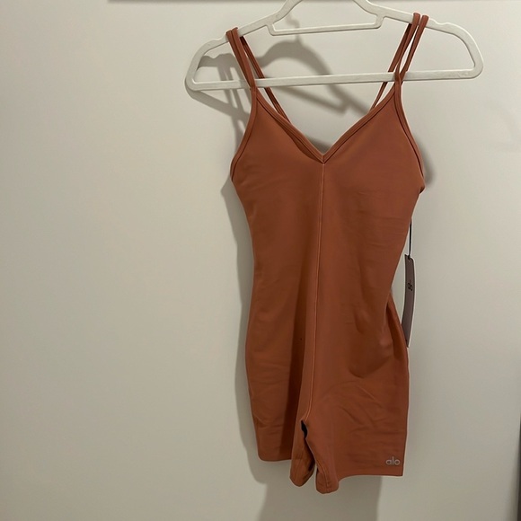 Alosoft Suns Out Onesie - Picture 3 of 8